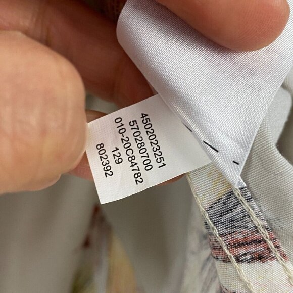 Chicos No Iron Floral Button Up Shirt Size 3 US XL Tossed Lilies Effortless - Picture 7 of 12